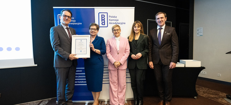 Od lewej: prof. PRz R. Zajdel, prof. PRz I. Włoch, prof. M. Mrówczyńska, D. Olko, dr hab. inż. J. Uriasz,